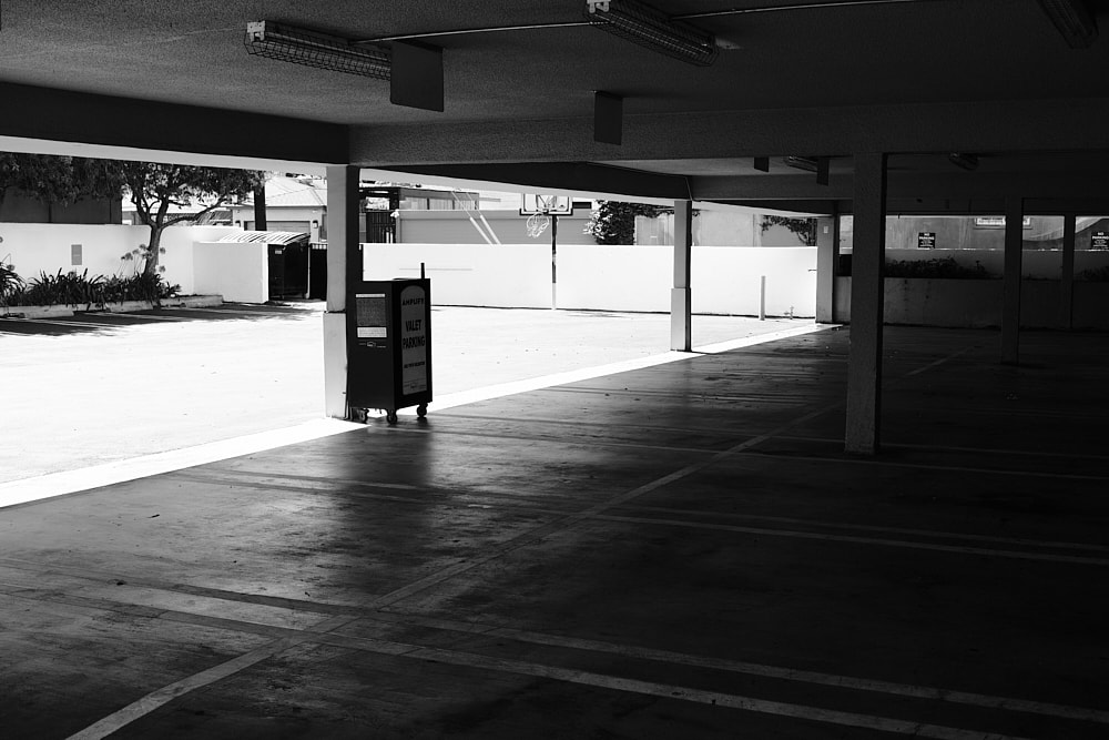 Black and white landscape photo of an empty valet parking lot 1 block from Venice Beach, Ca.